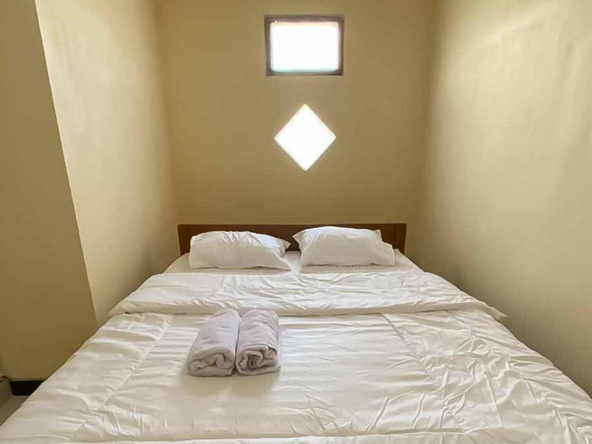 Palace Syariah Homestay Redpartner บันยูวังงี ภายนอก รูปภาพ