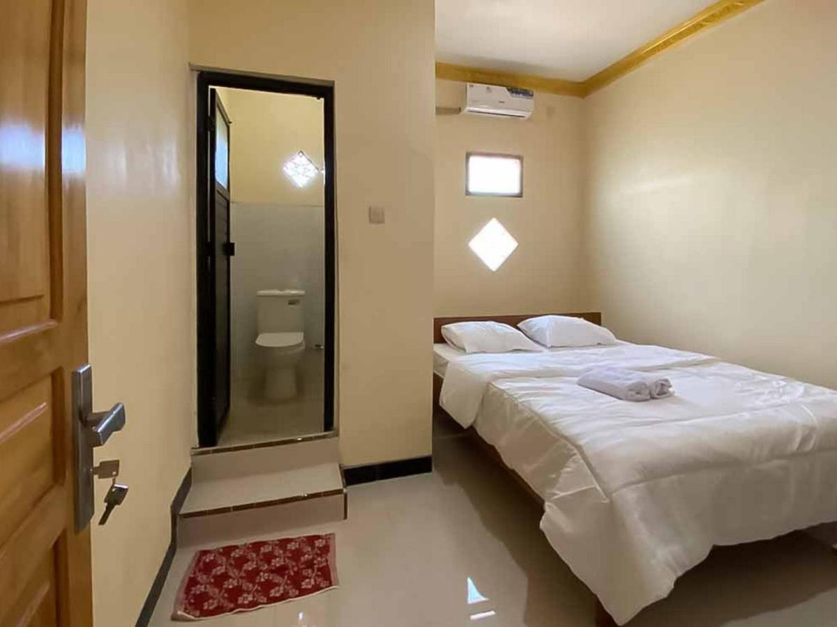 Palace Syariah Homestay Redpartner บันยูวังงี ภายนอก รูปภาพ